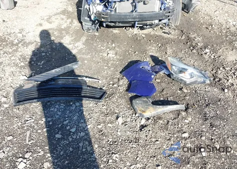 2015 Toyota Corolla L/Le/Le Pls/Prm/S/S Pls z USA, uszkodzony, nr VIN 2T1BURHE0FC297478